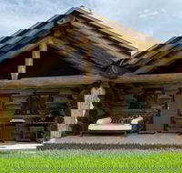 Amarina Farm Stay and Gardens - Dalby Accommodation