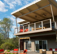 Aruma Executive Holiday Home - Dalby Accommodation
