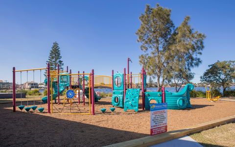 Belmont Lakeside Holiday Park - Dalby Accommodation 1