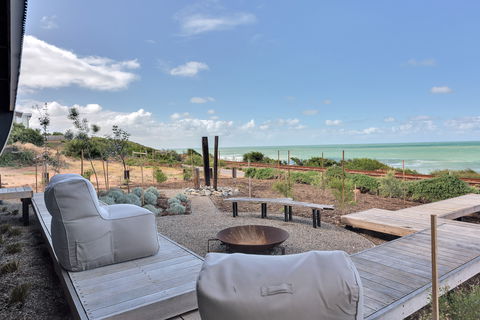 Boomer Paradise - Dalby Accommodation 0