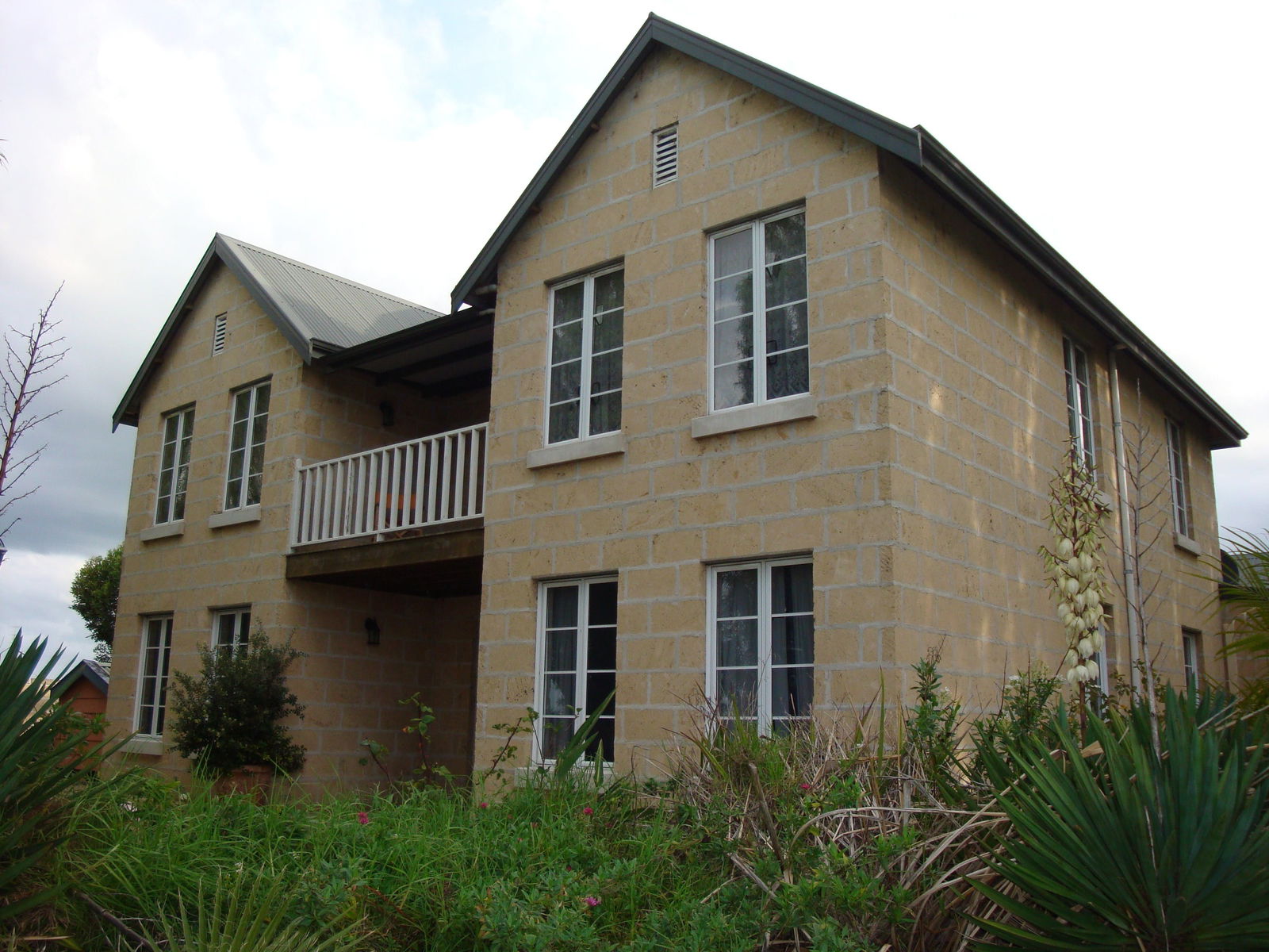 Ruabon WA Dalby Accommodation