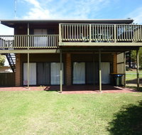 Cedar House - Dalby Accommodation