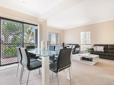 Duplex By The Sea - Dalby Accommodation 2
