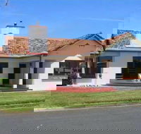 Gillian on Meylin - Dalby Accommodation