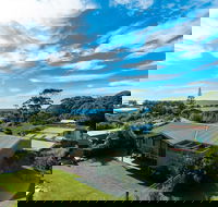 Horizon Views Beach House - Dalby Accommodation