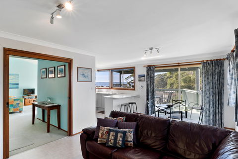 Horizon Views Beach House - Dalby Accommodation 2