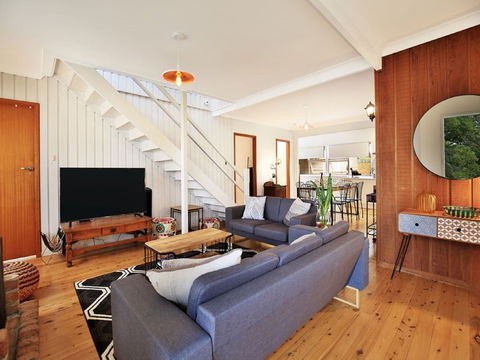 Hudson Bay At Basin View - Dalby Accommodation 1