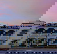 Meningie Hotel - Dalby Accommodation