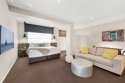 Moonlight Bay Apartments - Dalby Accommodation 0