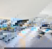 Neptune  Absolute Beachfront - Dalby Accommodation