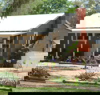 Outback Cellar Dubbo - Dalby Accommodation