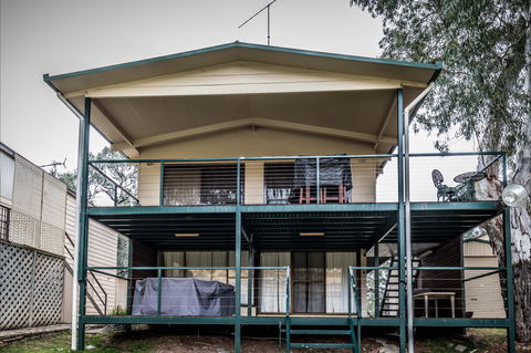 Page Drive Blanchetown  -River Shack Rentals - Dalby Accommodation 0