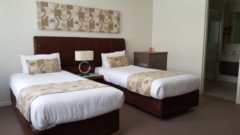 Quality Suites Fremantle - Dalby Accommodation 1
