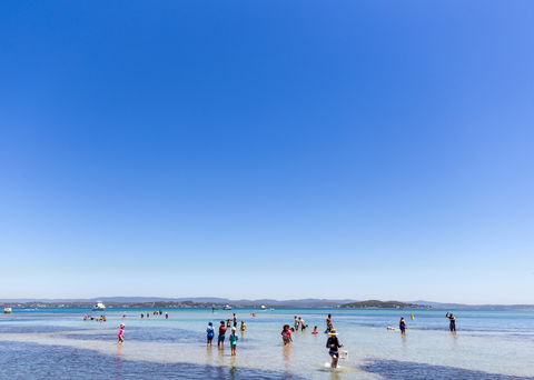 Swansea Lakeside Holiday Park - Dalby Accommodation 1