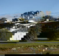 Talbingo Country Club - Dalby Accommodation