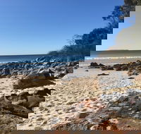 Tallwood Beach House - Dalby Accommodation