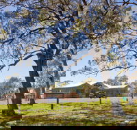 Tracks End Retreat - Dalby Accommodation