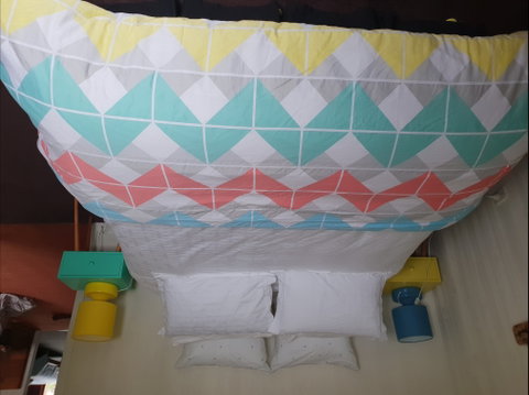 Tullah HideAway - Lakeside & Mountain Views - Dalby Accommodation 1