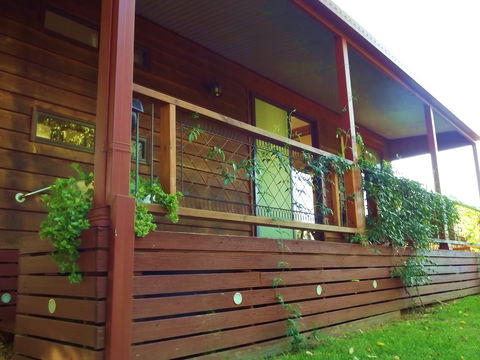 Tumut Log Cabins - Dalby Accommodation 0