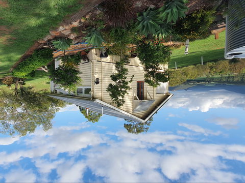 Vanbery Cottage Host Farm - Dalby Accommodation 0