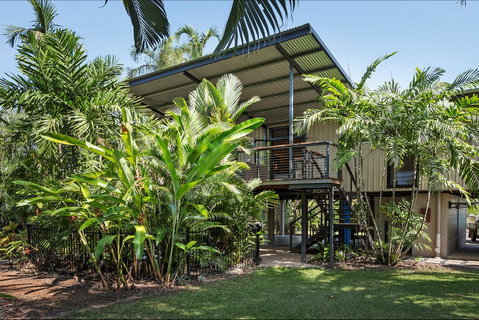 Villa Frangipani - Dalby Accommodation 0