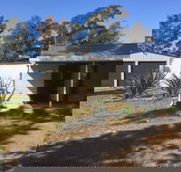 By The Water - Dalby Accommodation