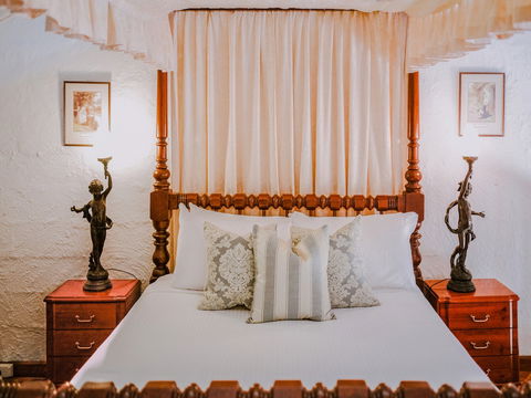 Casuarina Estate - Themed Suites - Dalby Accommodation 1