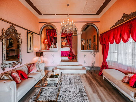 Casuarina Estate - Themed Suites - Dalby Accommodation 2