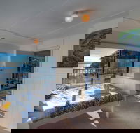 Cove Cottage - Dalby Accommodation