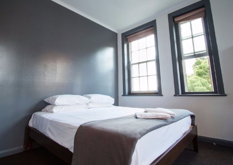 Crown And Anchor Hotel - Dalby Accommodation 0