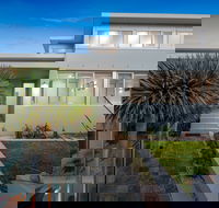 Elanora - Dalby Accommodation