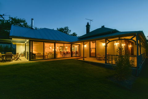 Elm Tree Lodge Beechworth - Dalby Accommodation 1