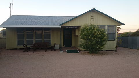Gunnadoo - Dalby Accommodation 0