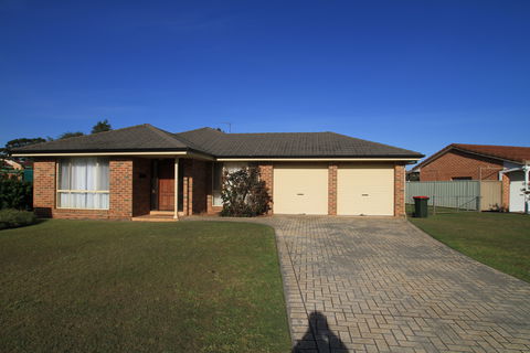 Holiday On The Water - Dalby Accommodation 1