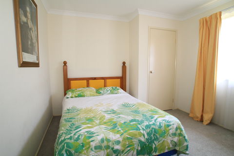 Holiday On The Water - Dalby Accommodation 2