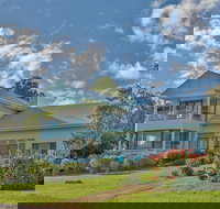 King of North Bay - Dalby Accommodation