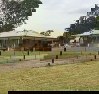 Merewether Homestead - Dalby Accommodation