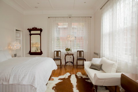 Mollisons - Dalby Accommodation 0