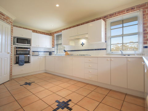 On The Green - Dalby Accommodation 1