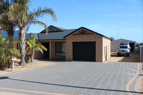 Port Hughes Escape - Dalby Accommodation 0