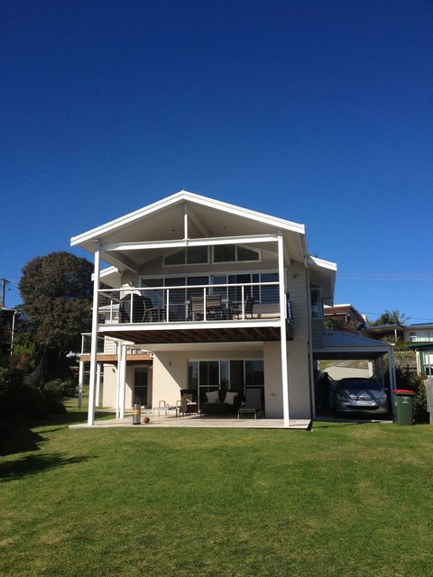 Shore Thing - Dalby Accommodation 0