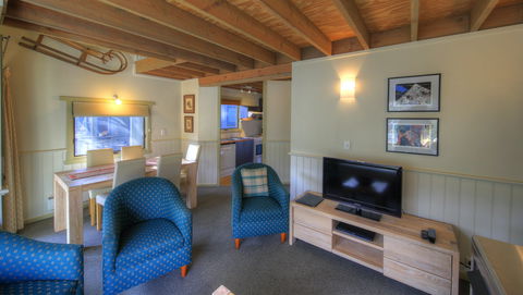 Silverwood Chalet 172 - Dalby Accommodation 2