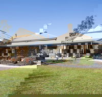 SINKINSON HOUSE - Mount Torrens - Dalby Accommodation