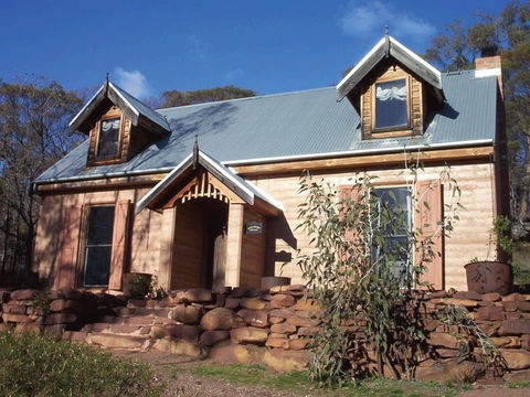 Table Top Mountain Cottages - Dalby Accommodation 0