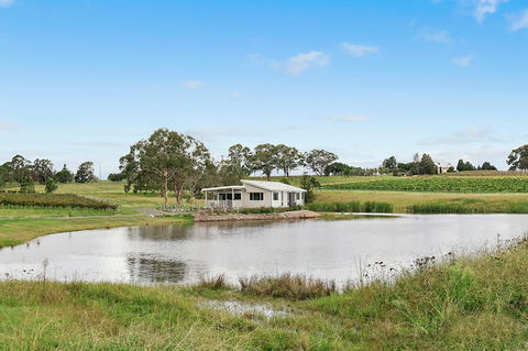 The Lake House - Dalby Accommodation 1