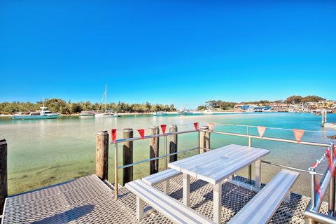The Porthole Of Huskisson - Dalby Accommodation 0