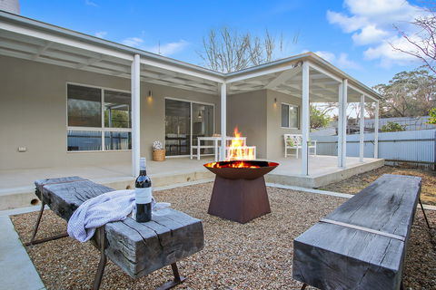 Three Sisters - Dalby Accommodation 0
