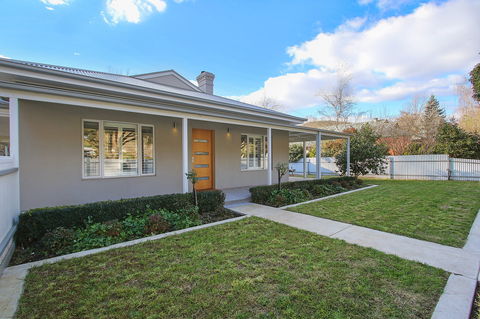 Three Sisters - Dalby Accommodation 1
