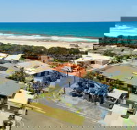 Watonga Rocks - couple's retreat - Dalby Accommodation