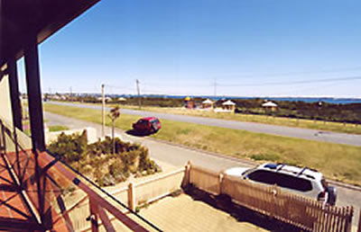 A Beachfront Villa Rockingham - Dalby Accommodation 3